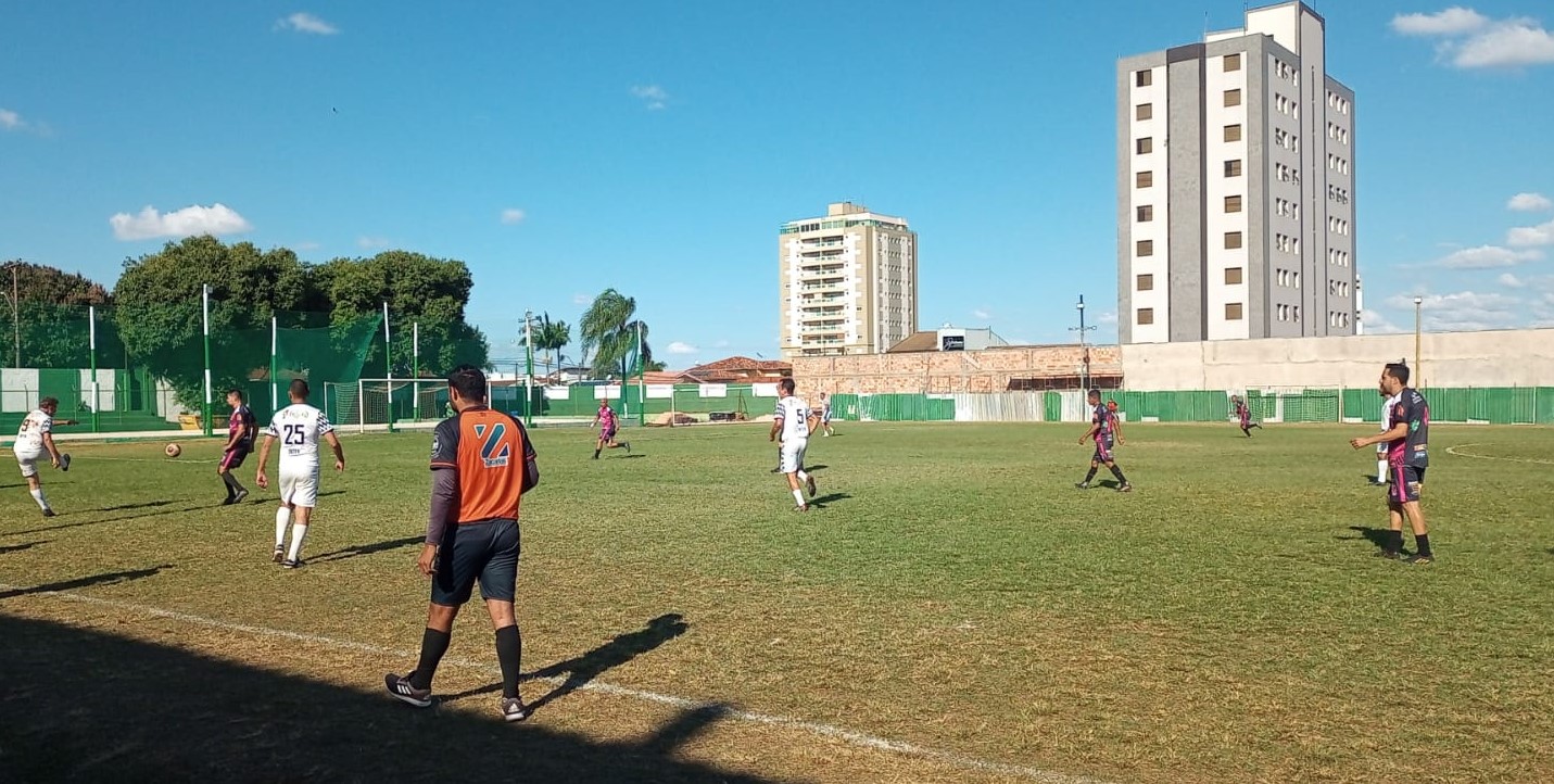 Campeonato Varzeano de Veteranos movimenta Franca com seis jogos neste domingo, 20