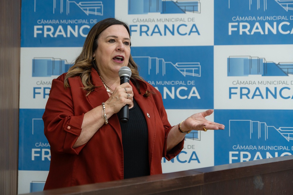 Fiscalização contra tabaco e cigarros eletrônicos são debatidos em oficina na Câmara
