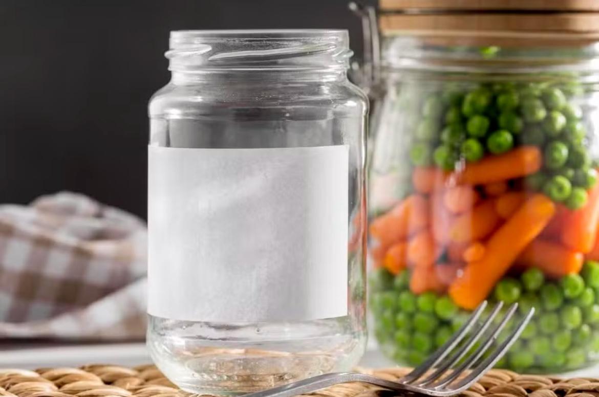 Como tirar cola de vidro: conheça quatro métodos caseiros e bem fáceis de fazer