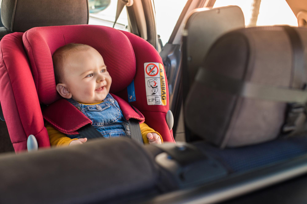 Veja o que observar na hora de comprar ou usar a cadeirinha de crianças no carro