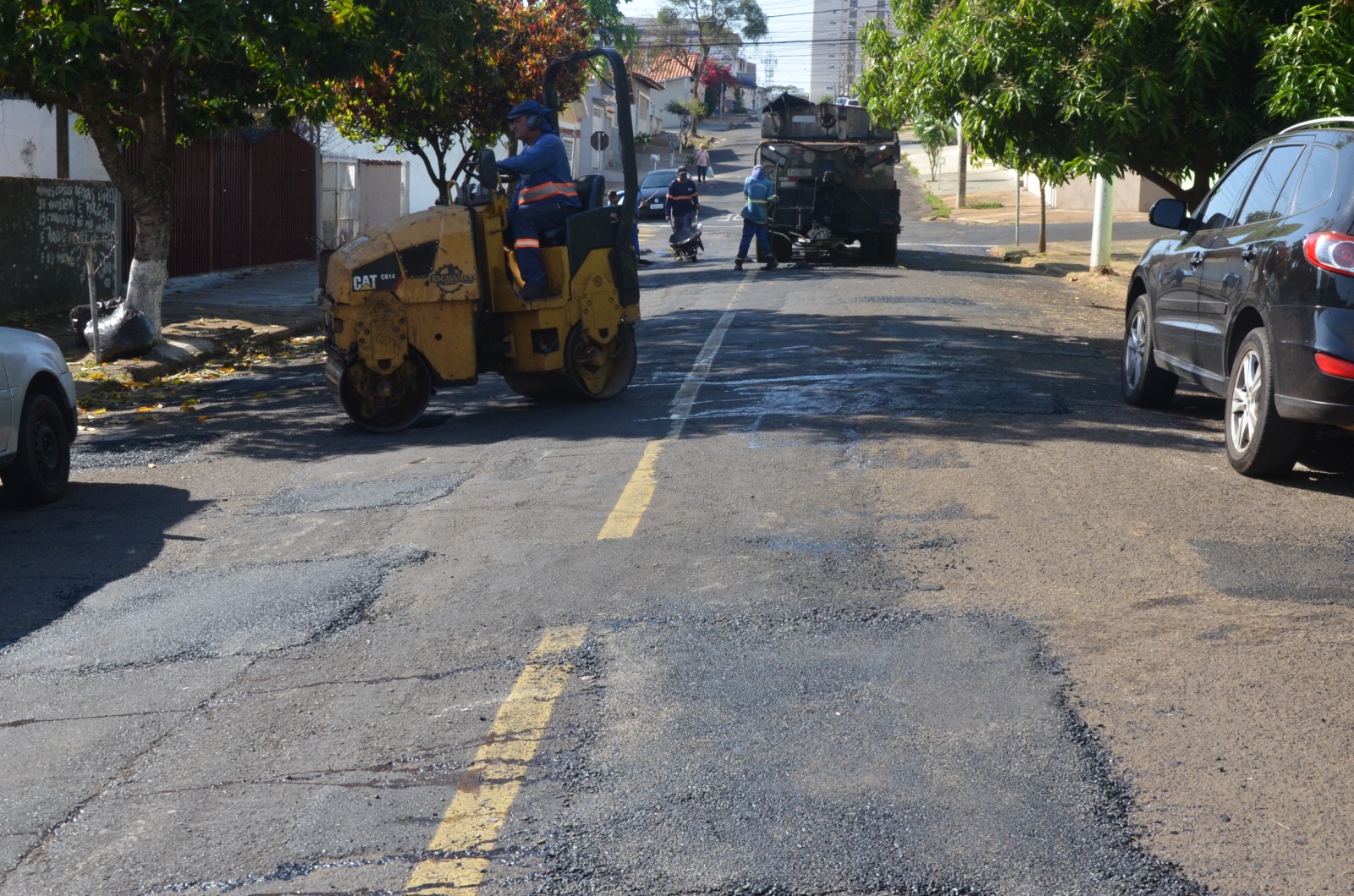 Equipes intensificam tapa-buracos e sinalização nas zonas Sul e Oeste de Franca