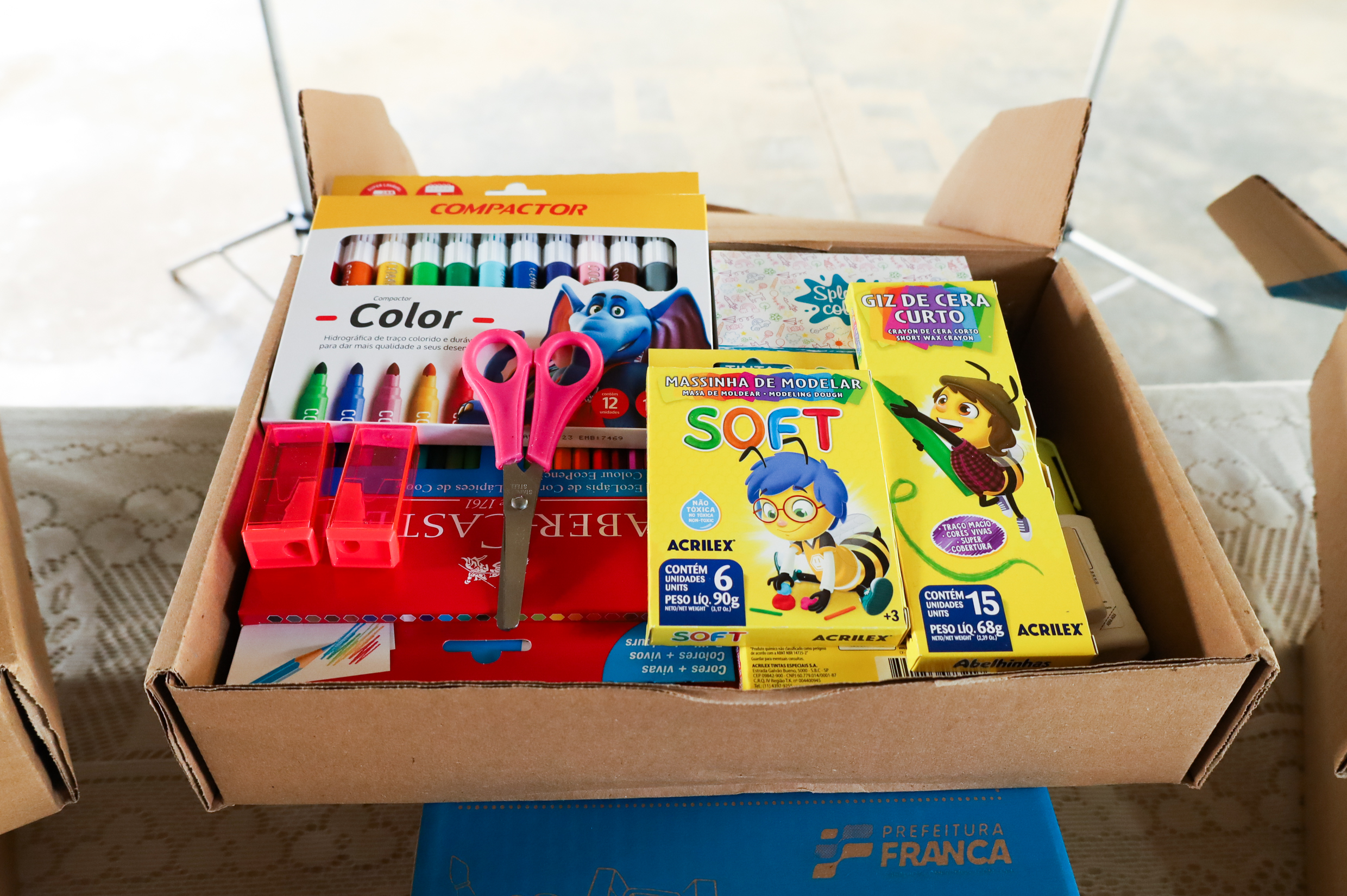 Licitação para compra de kits escolares beneficiará mais de 20 mil alunos em Franca