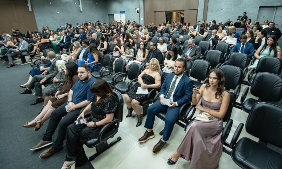 Sessão Solene na Câmara de Franca marca homenagens do Prêmio Imprensa 2025