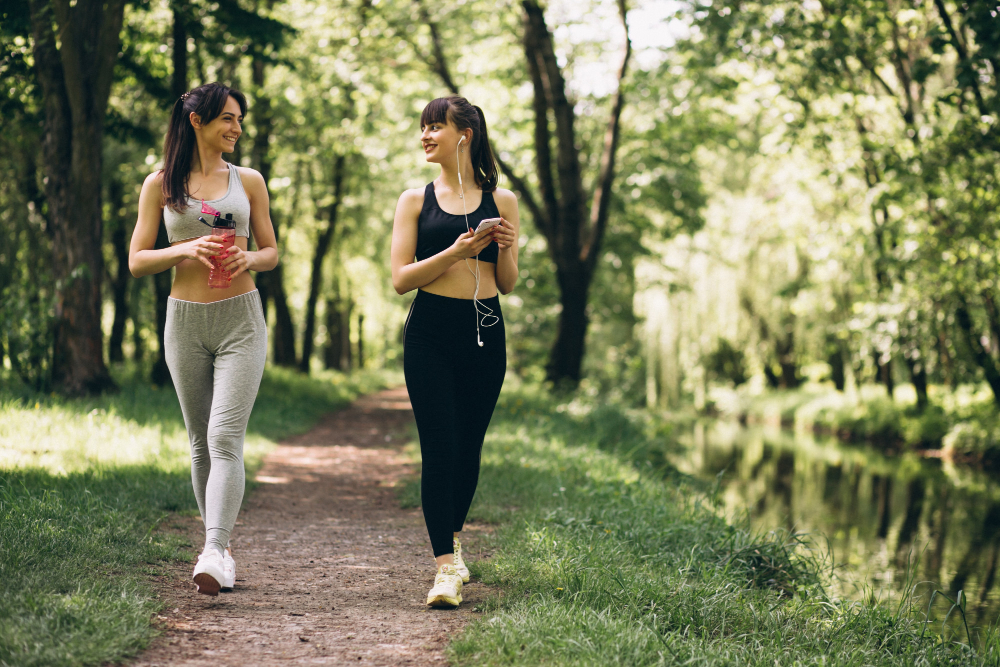Caminhada japonesa: Conheça o exercício que combina postura, respiração e força
