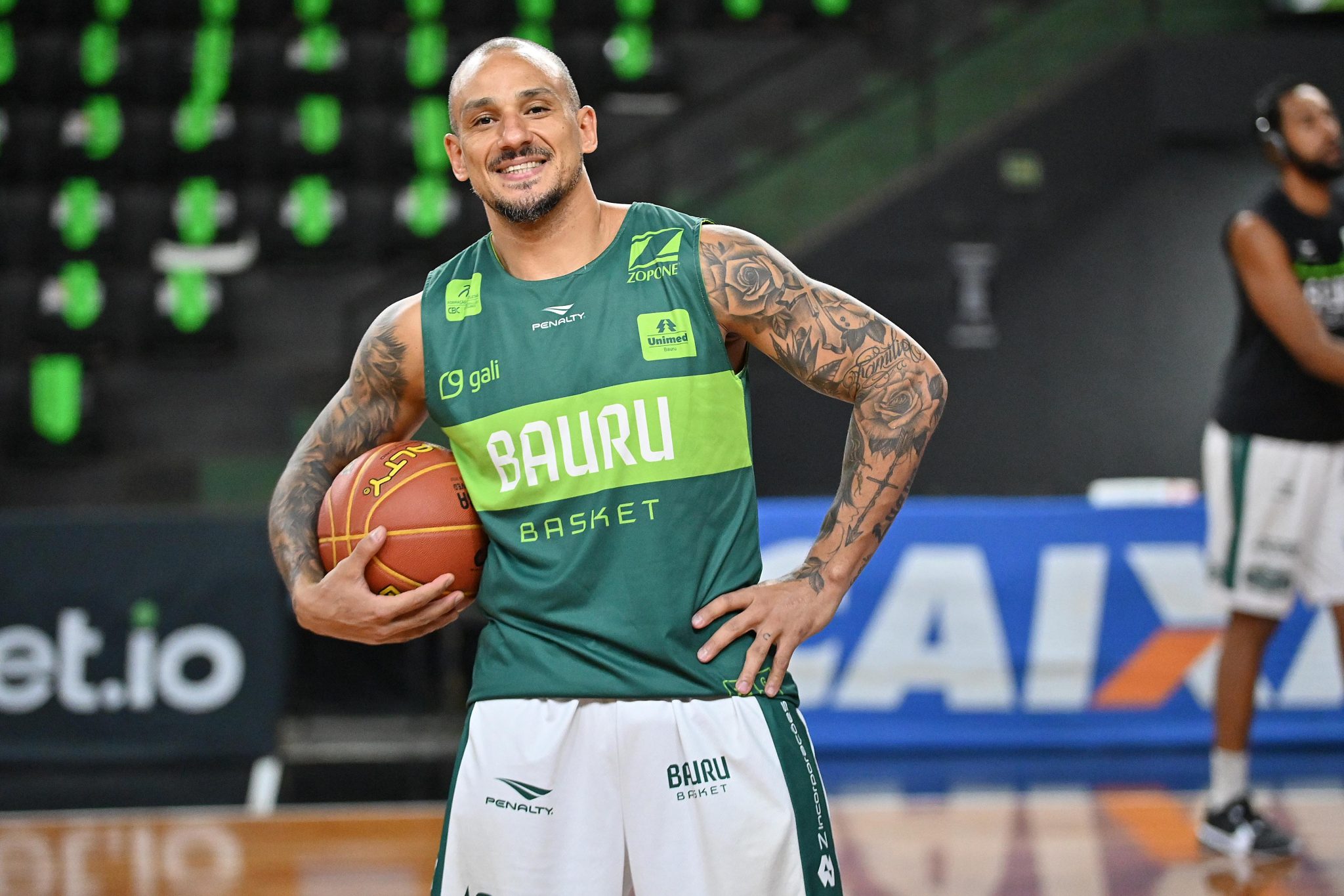 Bauru vence o Flamengo e “ajuda” o Sesi Franca na briga pela liderança do NBB