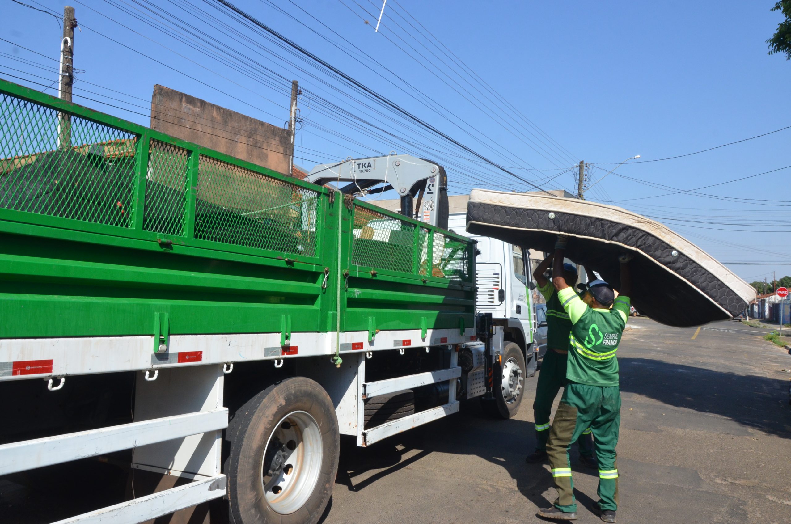 Recolha agendada já evitou descarte irregular de 45 toneladas de materiais em Franca