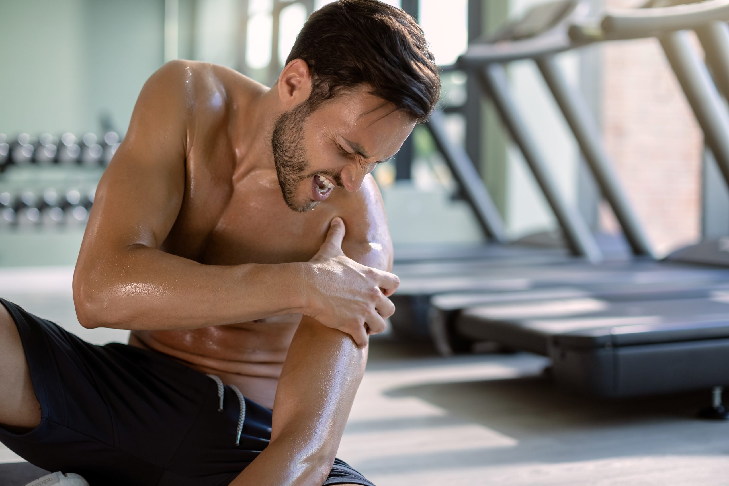 Dor após malhar nem sempre é sinal de bom treino; veja o que é comum ou não