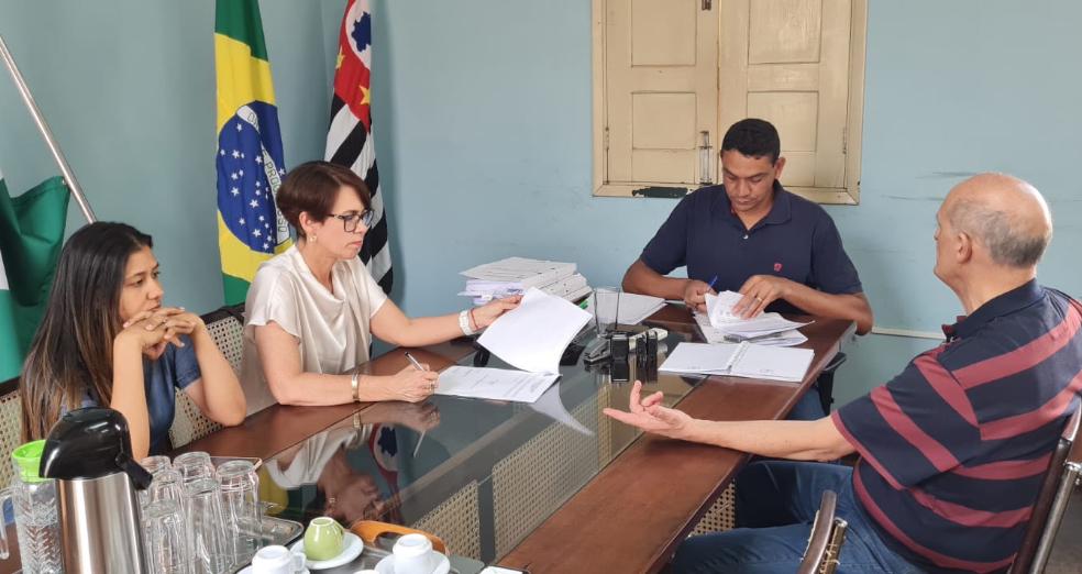 Sebrae faz parceria com Prefeitura de Cristais Paulista para fortalecer o comércio