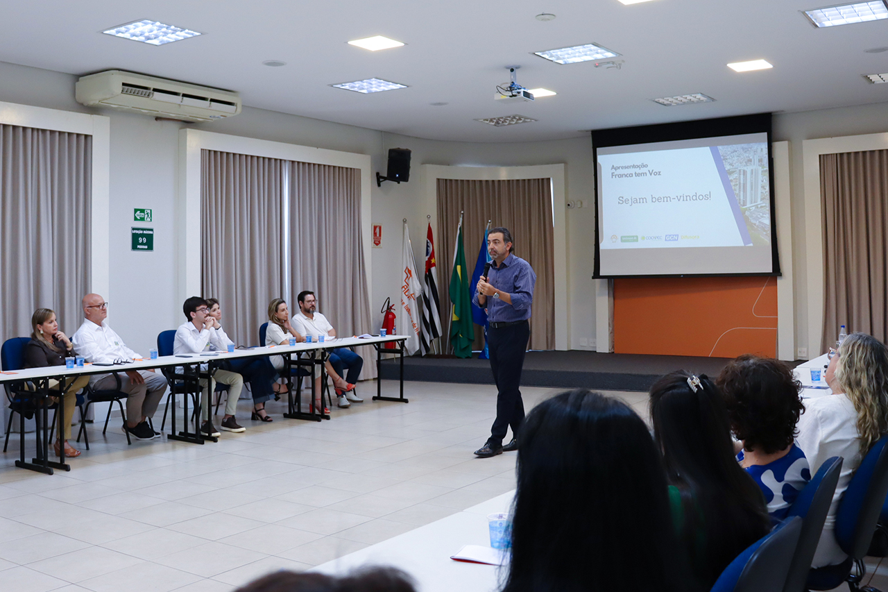 Projeto “Franca Tem Voz” é apresentado às associações comerciais da região