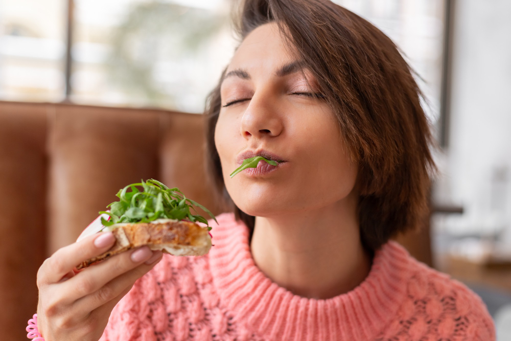 Nutricionista lista hábitos que ajudam (e quais prejudicam) a saúde intestinal