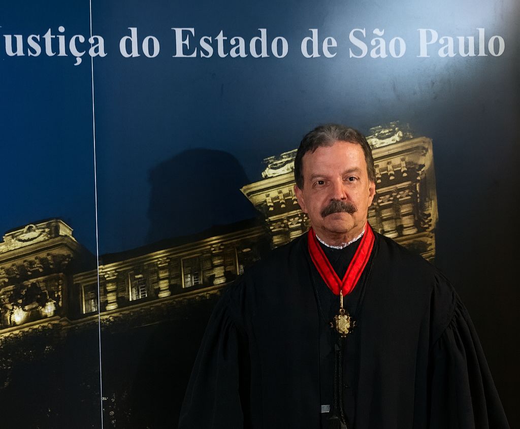 Desembargador Cláudio Hamilton Barbosa receberá comenda jurídica da Câmara