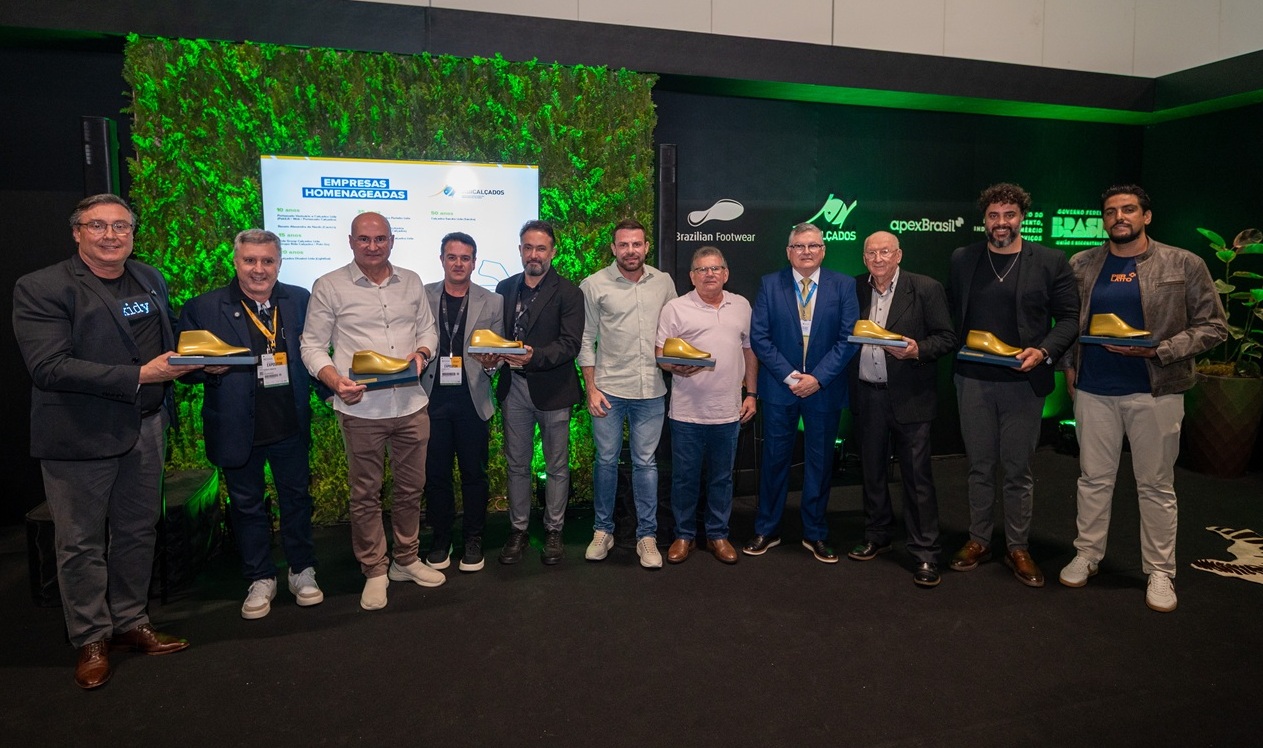 Empresa francana Opananken recebe homenagem por seus 35 anos de atividades na cidade