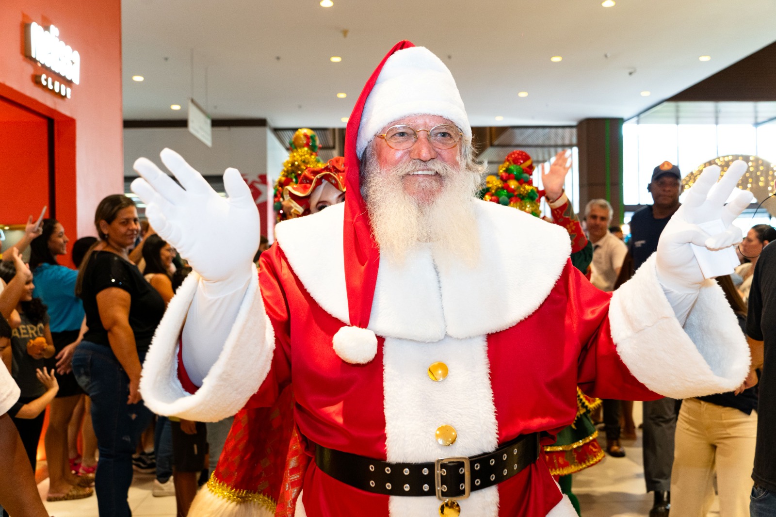 Franca Shopping recebe Papai Noel e inaugura decoração de Natal neste domingo, 09