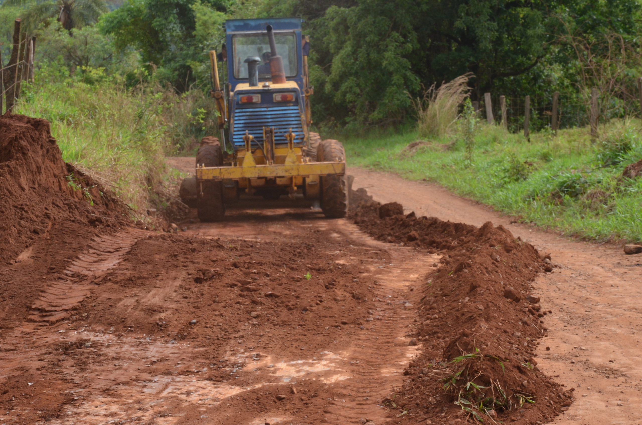 Franca intensifica melhorias nas estradas rurais com obras na via do Amapá