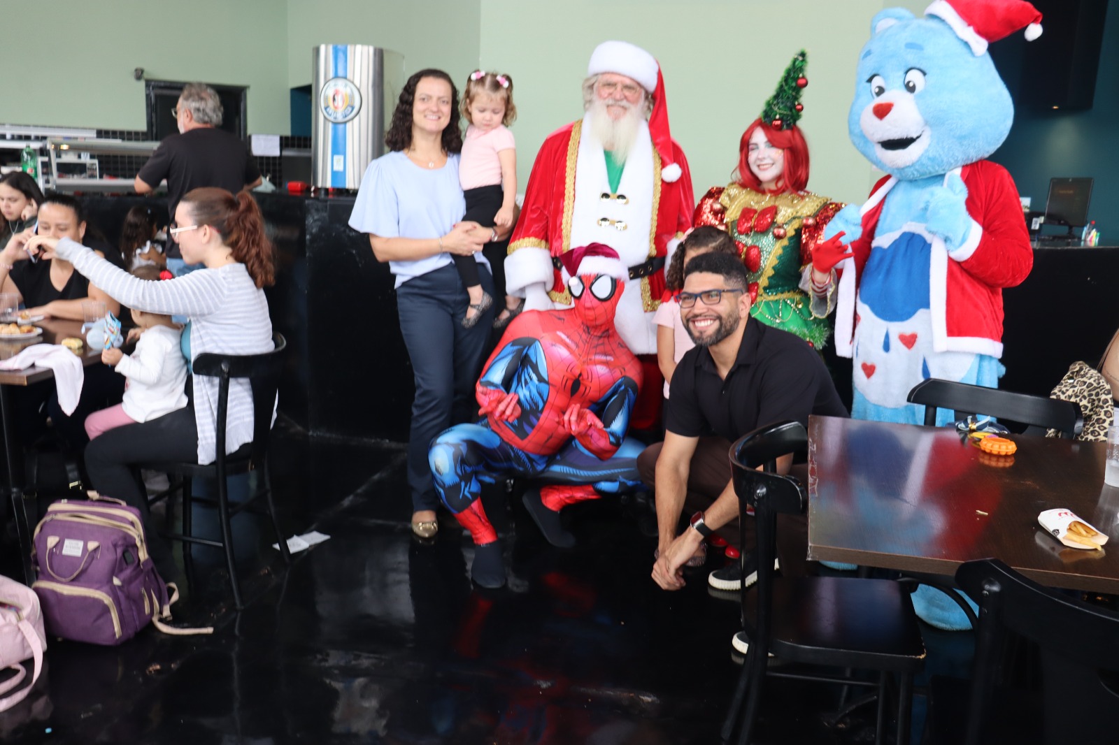 Hospital do Câncer do Grupo Santa Casa de Franca celebra o Natal das Crianças