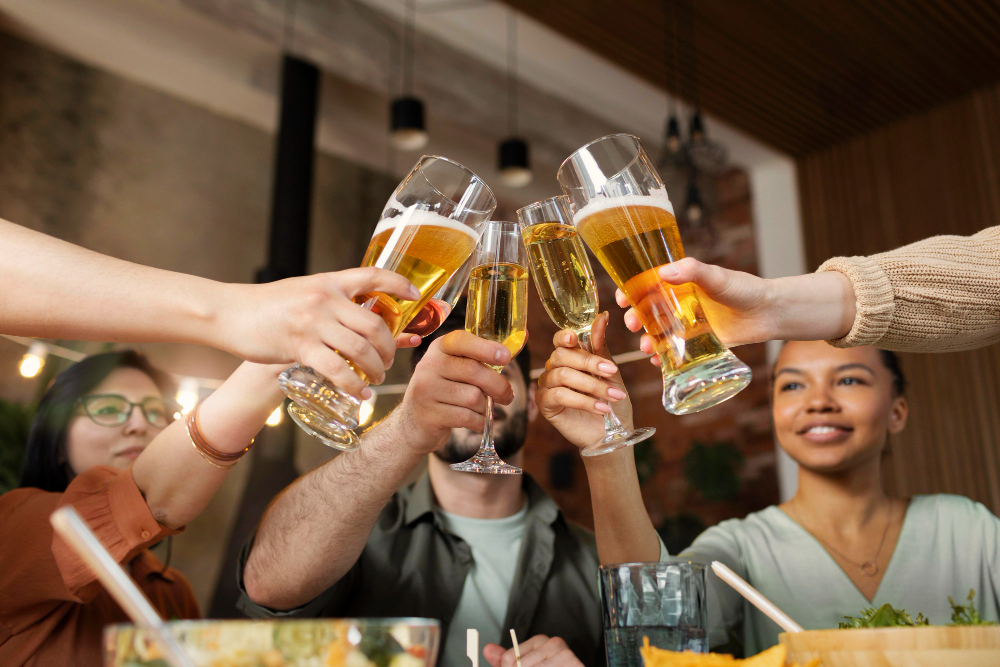 Happy-hours de fim de ano exigem cuidado com a alimentação e a hidratação