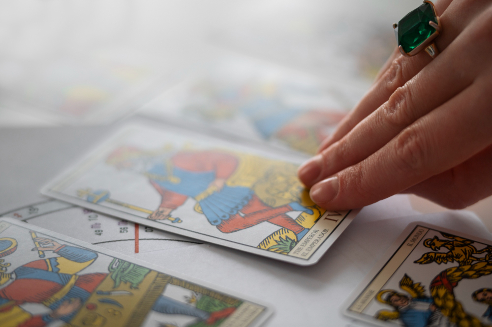 Previsão do Tarot para Janeiro de 2026: O Mago abre o ano com poder de ação