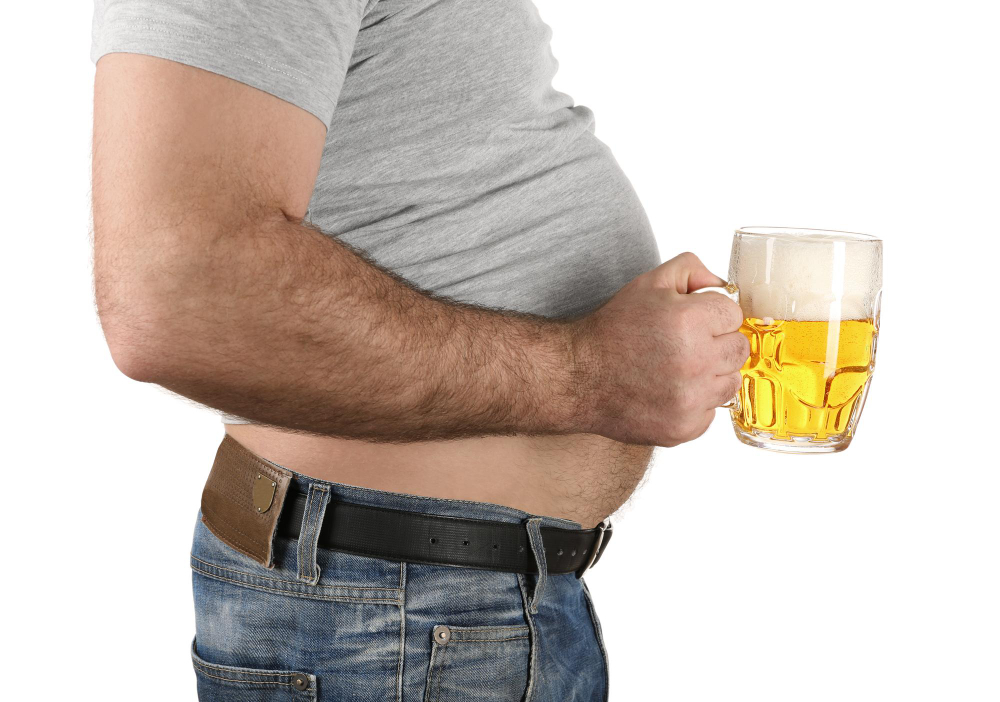 Veja 6 dicas para reduzir a barriga de cerveja sem abrir mão da bebida alcoólica