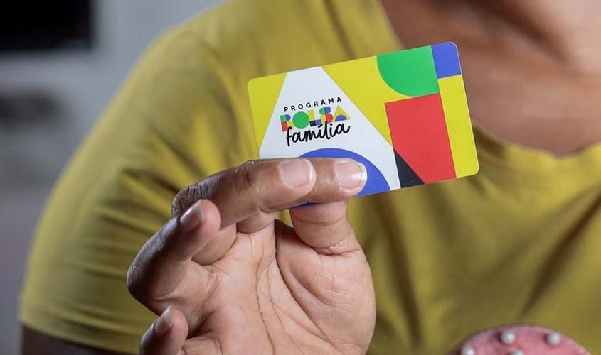 Bolsa Família pode ser extinto no ano eleitoral? Veja se isso é fato ou fake news