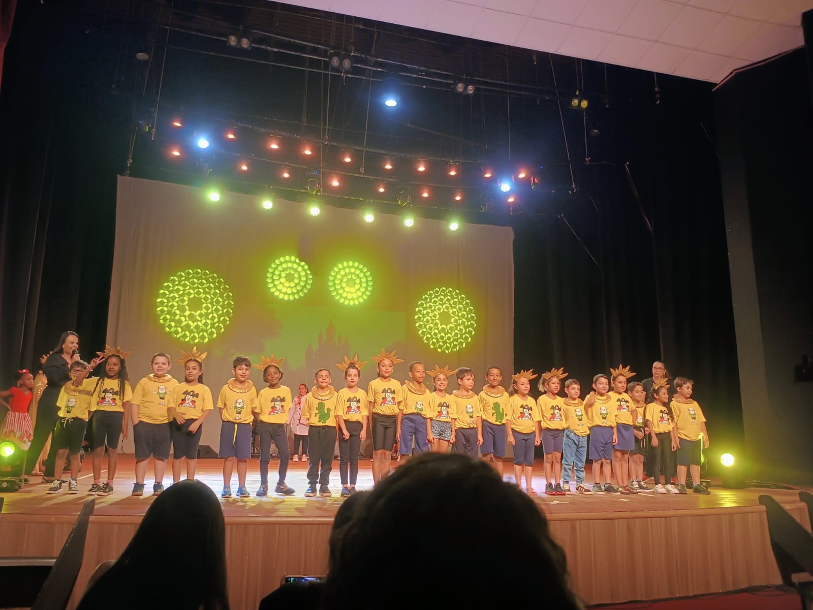 Escolas municipais de Franca fecham o ano com arte, música e projetos culturais