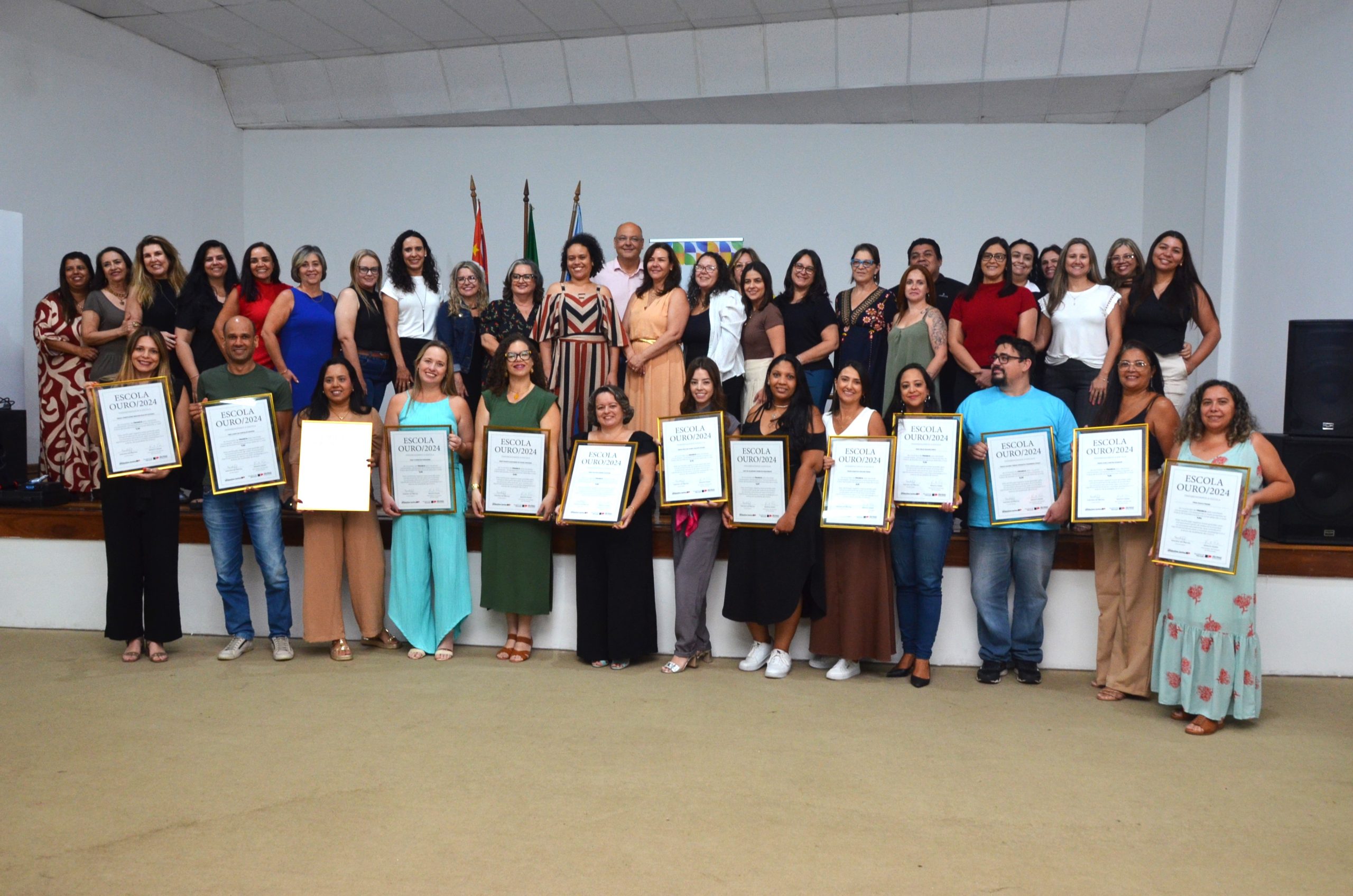 Escolas municipais de Franca recebem prêmio estadual por excelência na alfabetização