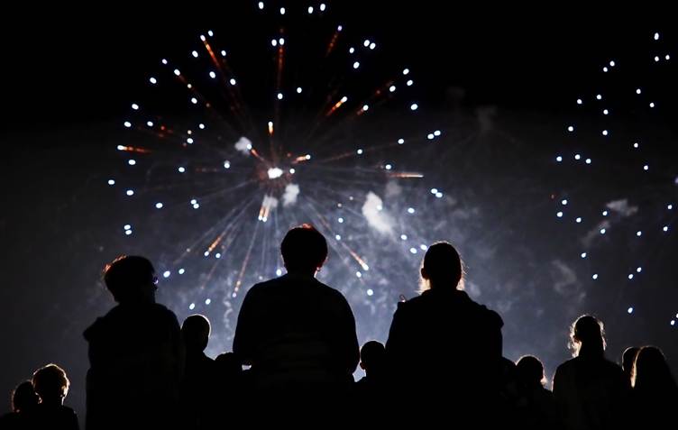 Fim de Ano Seguro: CPFL alerta sobre fogos de artifício pertos da rede elétrica