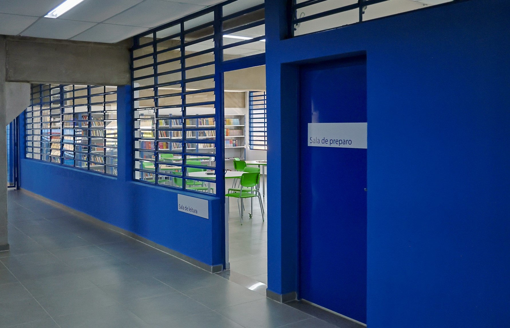 Escola Hélio Palermo recebe instalação de laboratório para práticas de farmácia