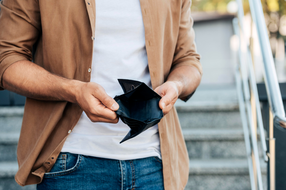 5 hábitos financeiros que podem estar impedindo você de enriquecer
