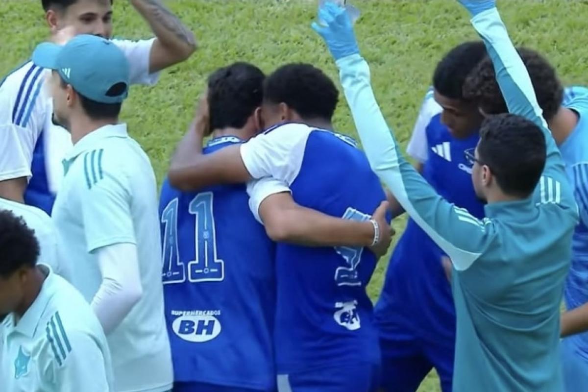 Lanchão se mostra “pé quente”: Cruzeiro vence Copinha após jogar no estádio francano