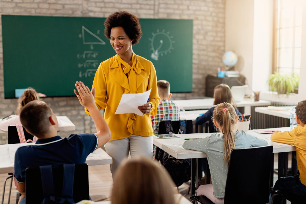 Atribuição de aulas da rede estadual de SP começa na próxima segunda-feira (19)