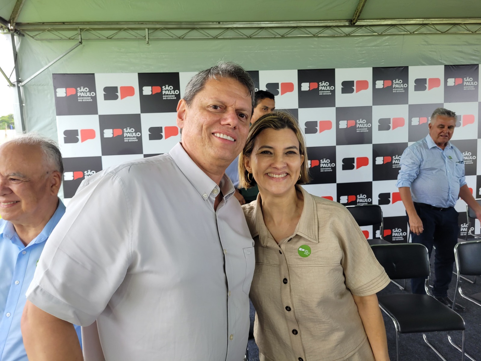 Com apoio da deputada Graciela, Tarcísio entrega obras na região de Franca