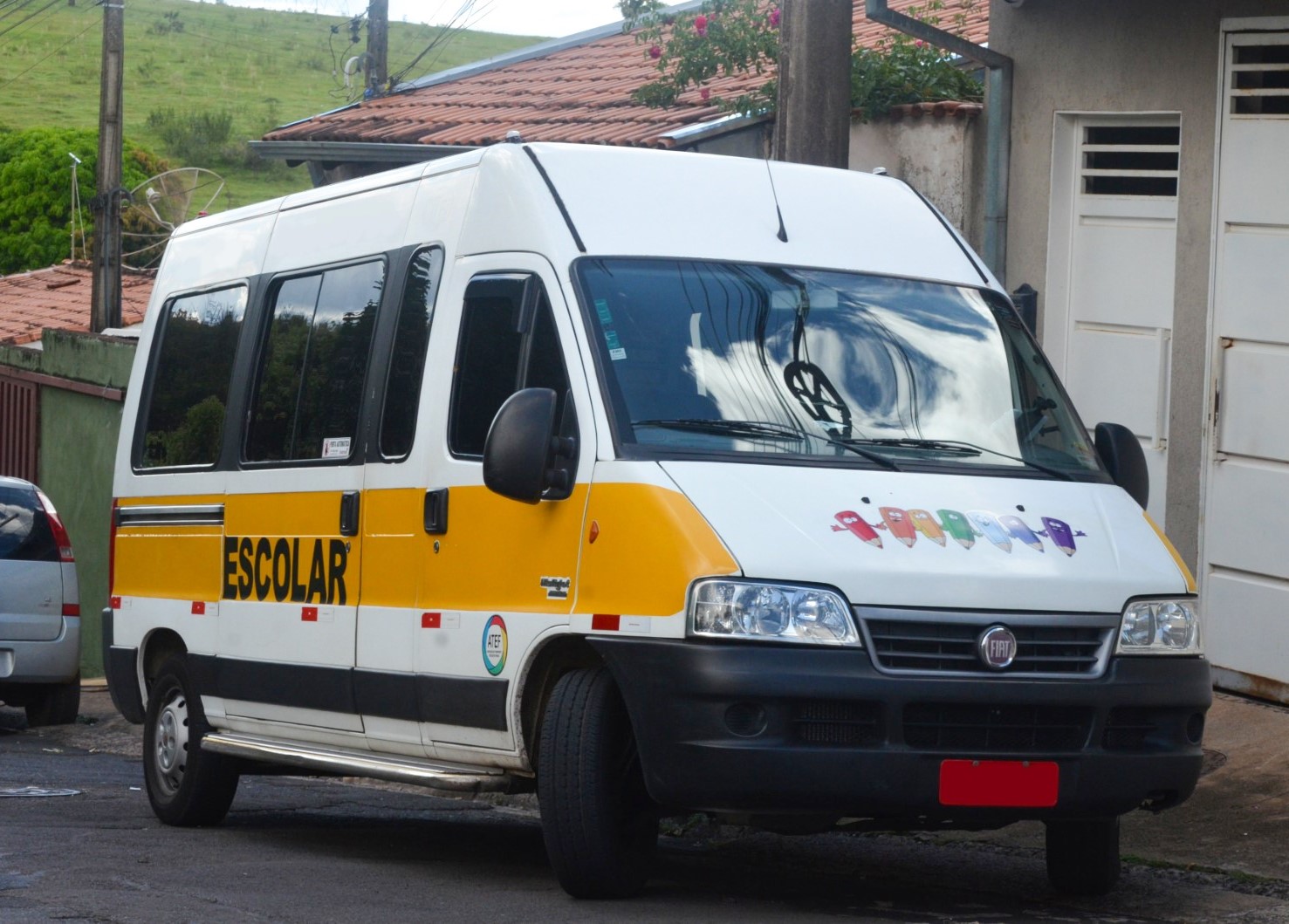 Prefeitura cobra renovação de alvará de quem faz transporte escolar em Franca
