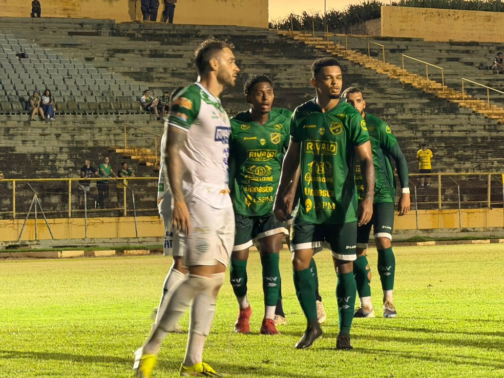 Francana marca primeiro gol na Série A-3, mas perde do XV de Jaú e fica na lanterna
