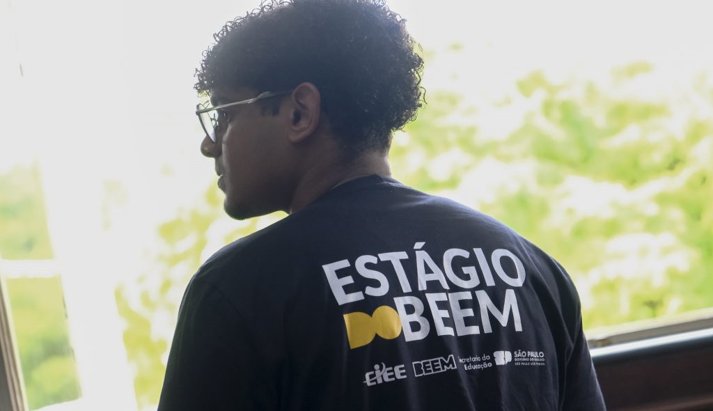 Bolsa Estágio do Ensino Médio vai selecionar 13 mil alunos da rede pública estadual