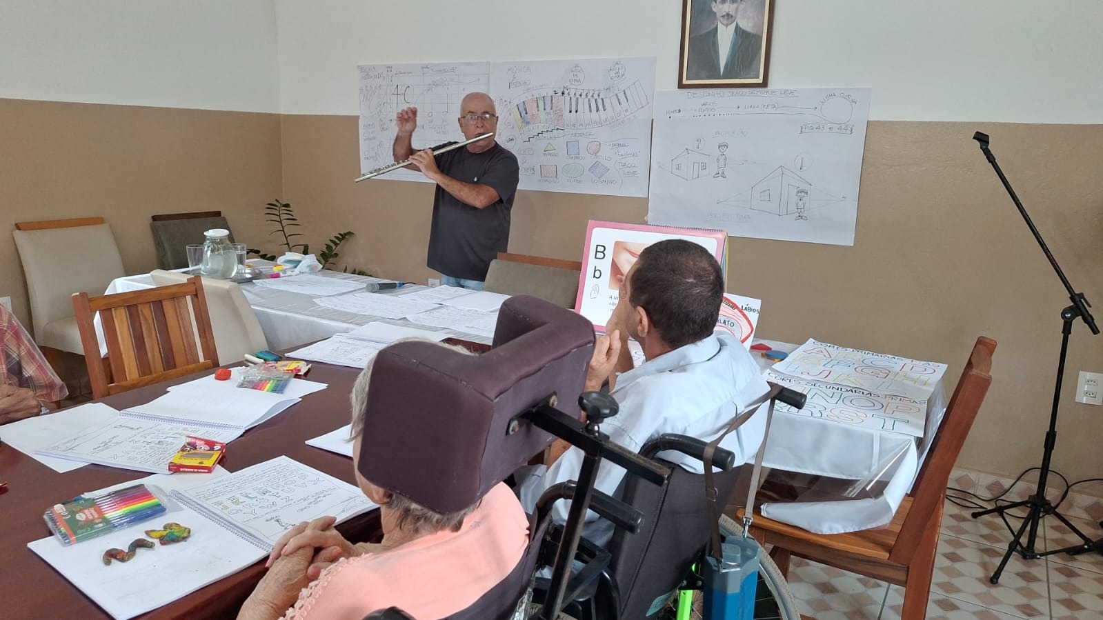 Multitalento Erlindo Morato lança “Cartilha do Pedro” com oficinas de arte em Franca