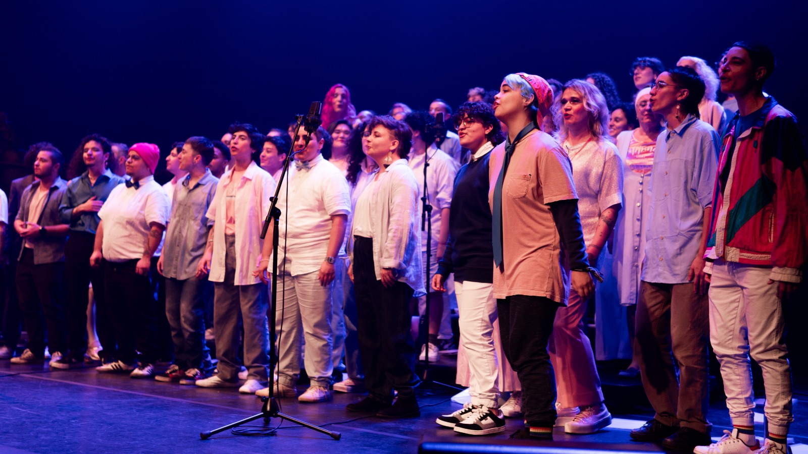Coral Vozes Trans apresenta show gratuito no Sesc Franca, neste sábado (14)