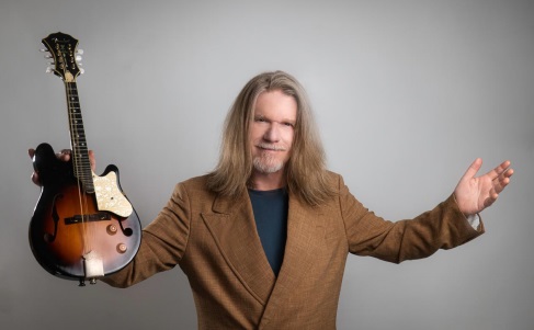 Humberto Gessinger vem a Franca com o show “Acústicos Engenheiros do Hawaii”