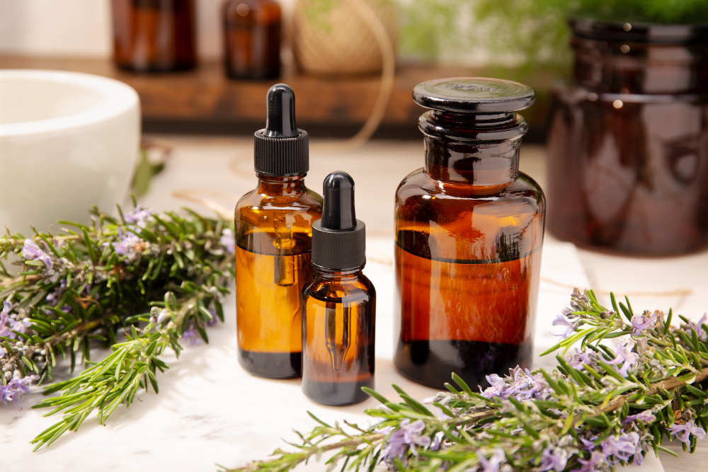 Óleos essenciais interagem com medicamentos? Entenda os riscos para a saúde