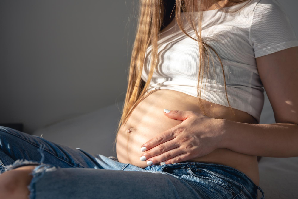 Gravidez na adolescência segue alta no Brasil e mitos ainda sabotam a prevenção
