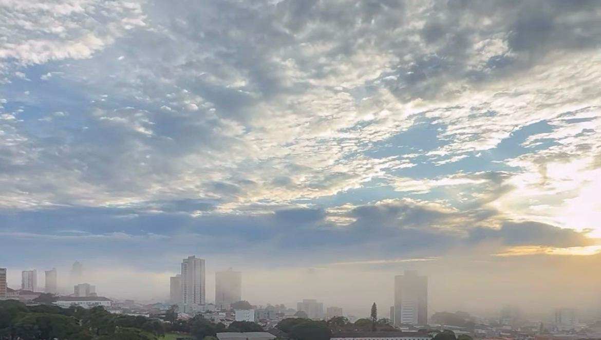 Segunda-feira deve ter calor e possibilidade de chuva em Franca e toda a região