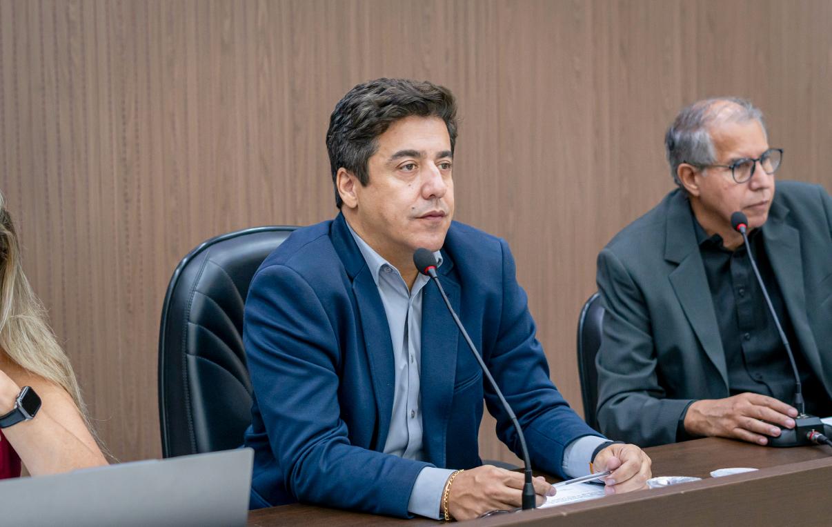 Câmara segue com processo para contratar serviços terceirizados: R$ 1,2 milhão