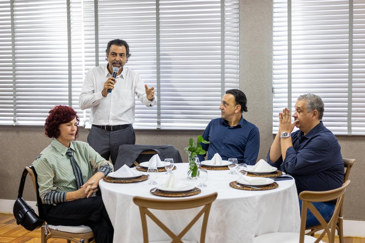 Passagem do vice-governador por Franca teve presença na Alta Café e visita à ACIF