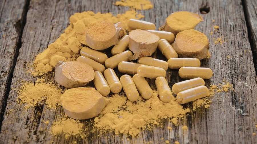 Suplementos de cúrcuma podem afetar o fígado, alerta Anvisa