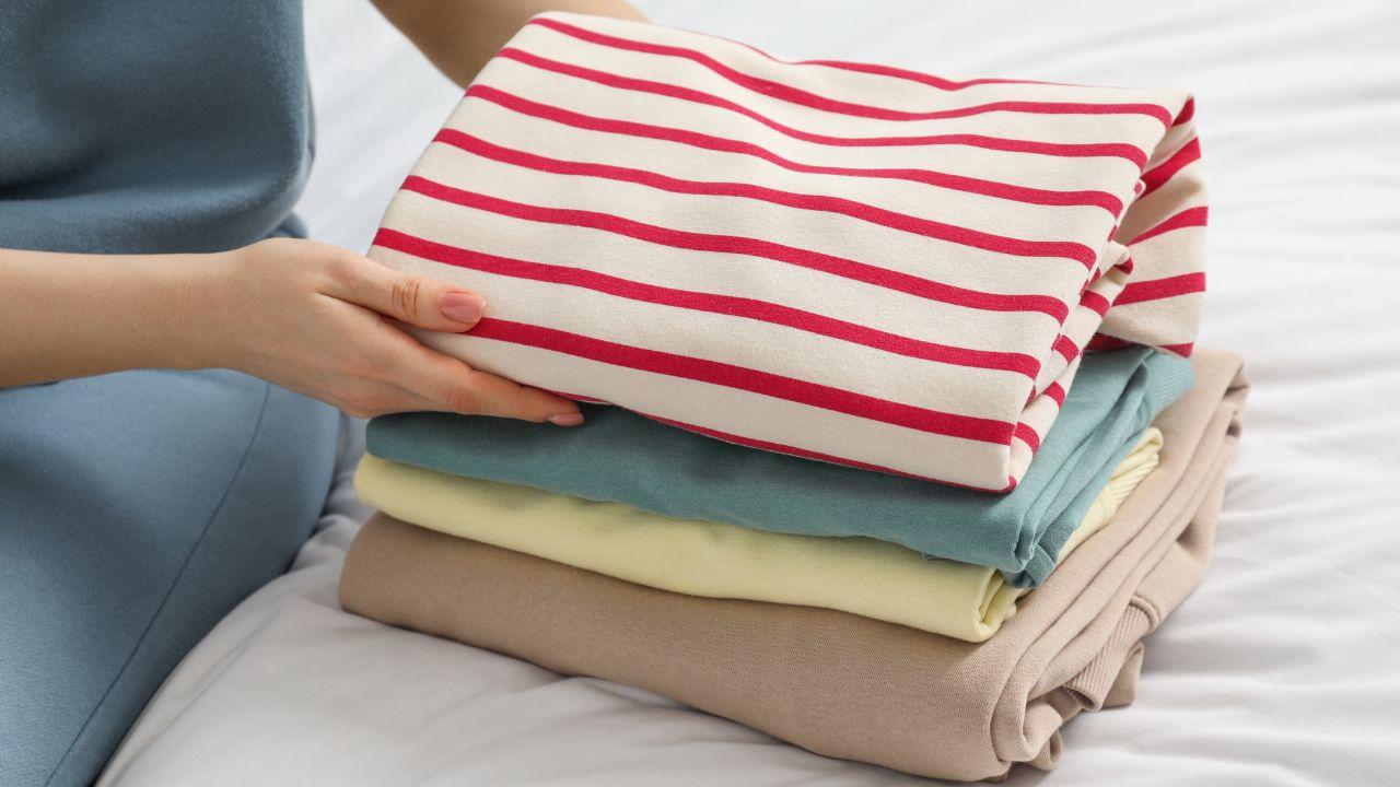 Comprou roupas novas? Este cuidado pode proteger sua pele, confira!