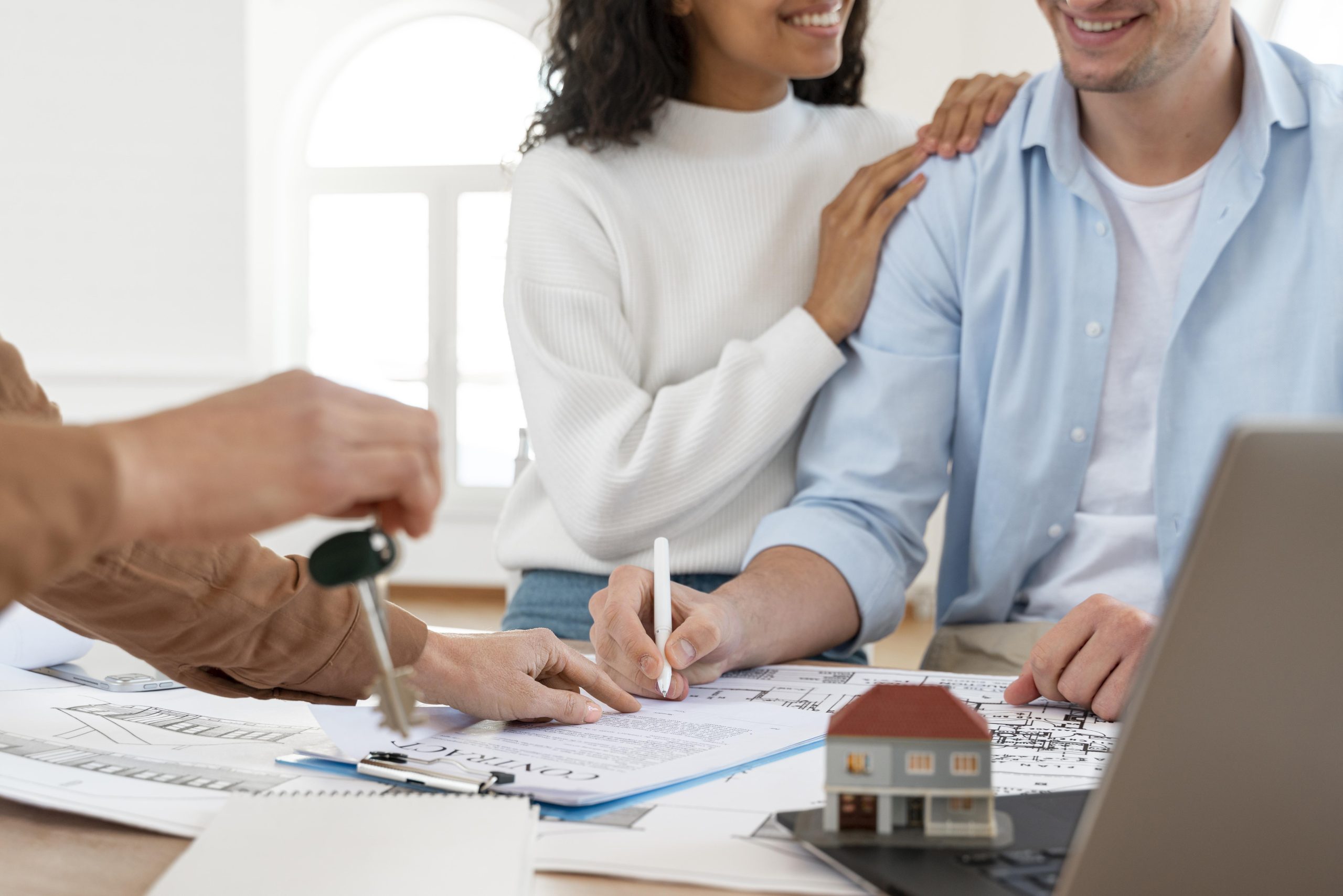 Como compor renda para comprar um apartamento: veja regras e cuidados