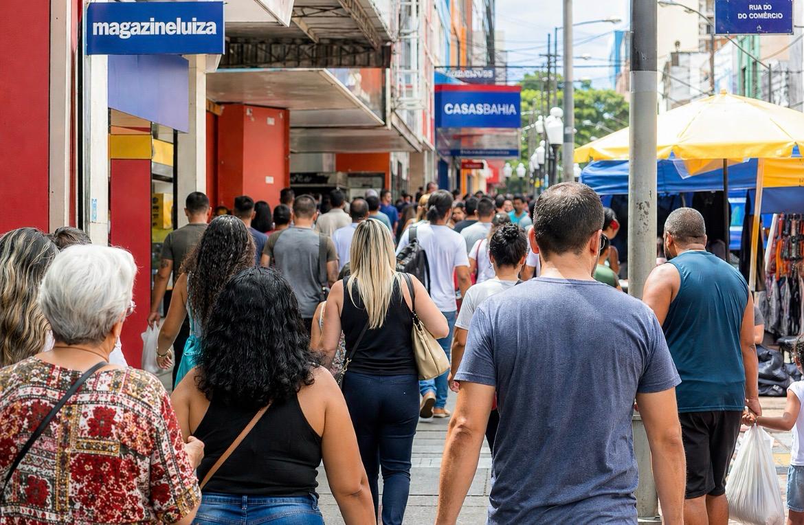 Quantas mulheres e quantos homens existem em Franca? Veja os números do IBGE