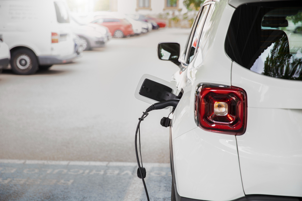Câmara: Franca vota projeto que incentiva trocar carros da Prefeitura por elétricos