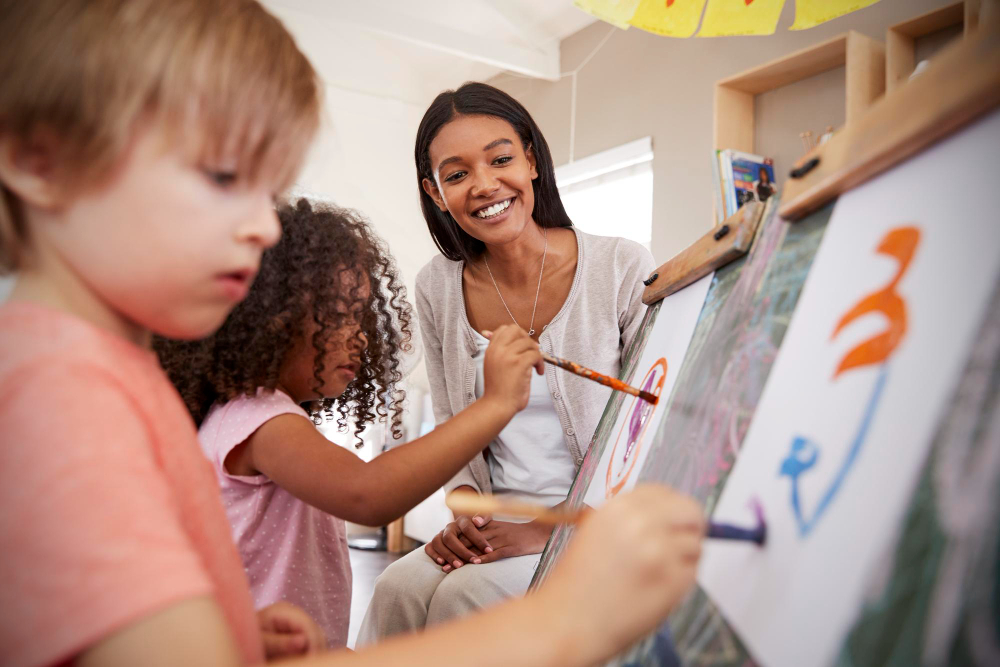 Curso grátis para professoras propõe novas abordagens para arte na Educação Infantil