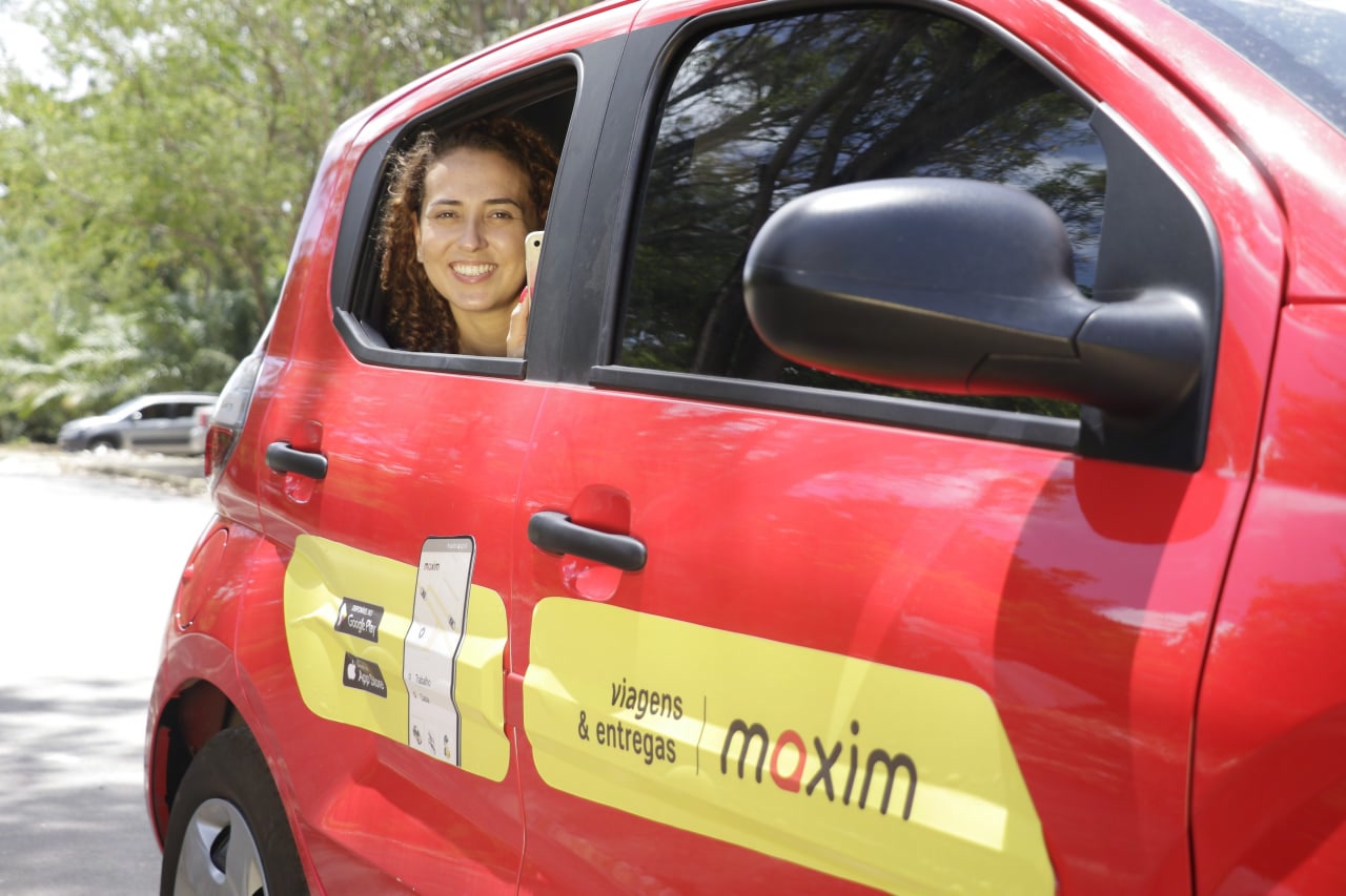 Carreata de Aniversário: Maxim percorre as ruas de Franca para celebrar 5 anos