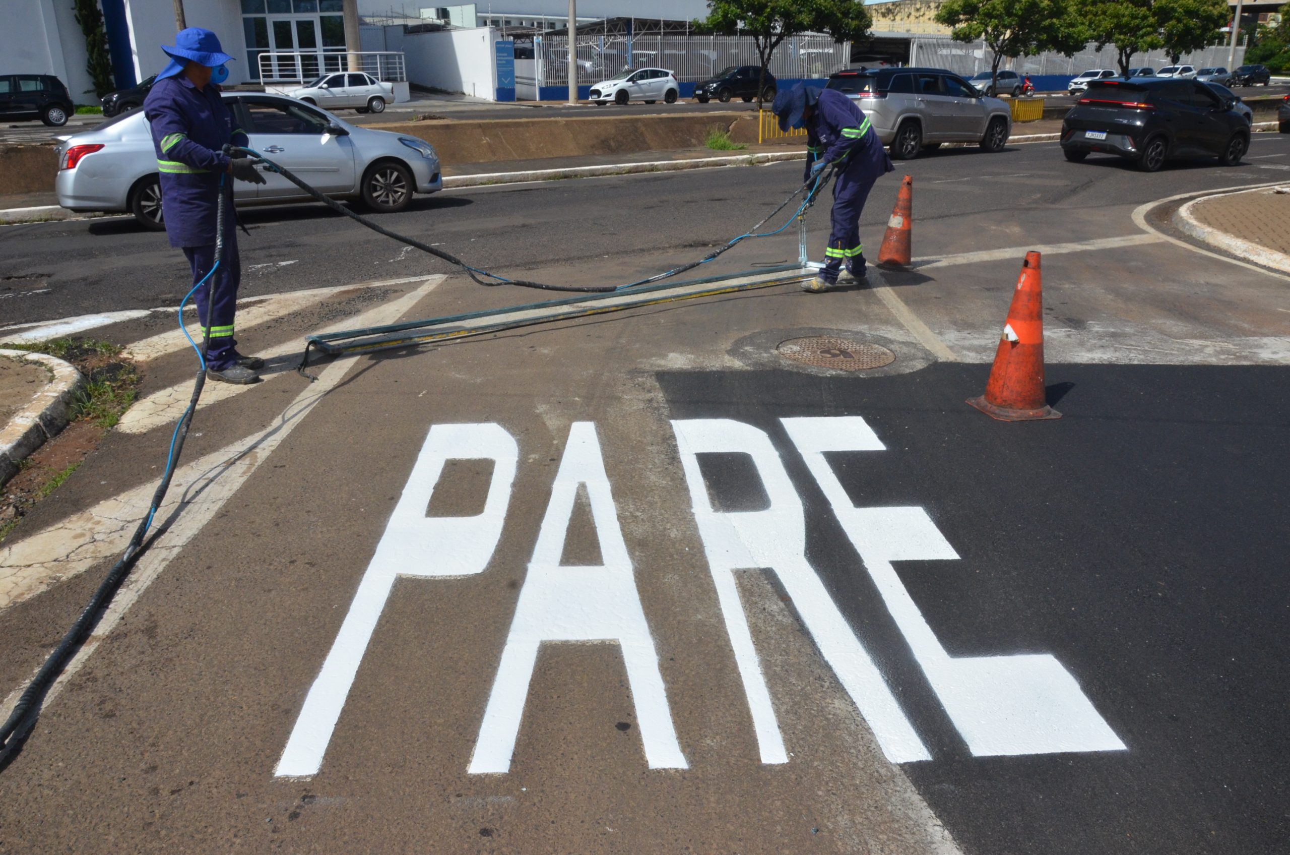 Prefeitura reforça sinalização em ruas e avenidas de Franca